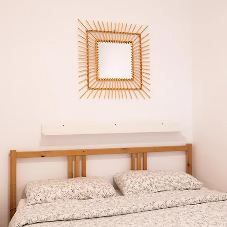 Nuevo Con Encanto En Sagrada Familia
